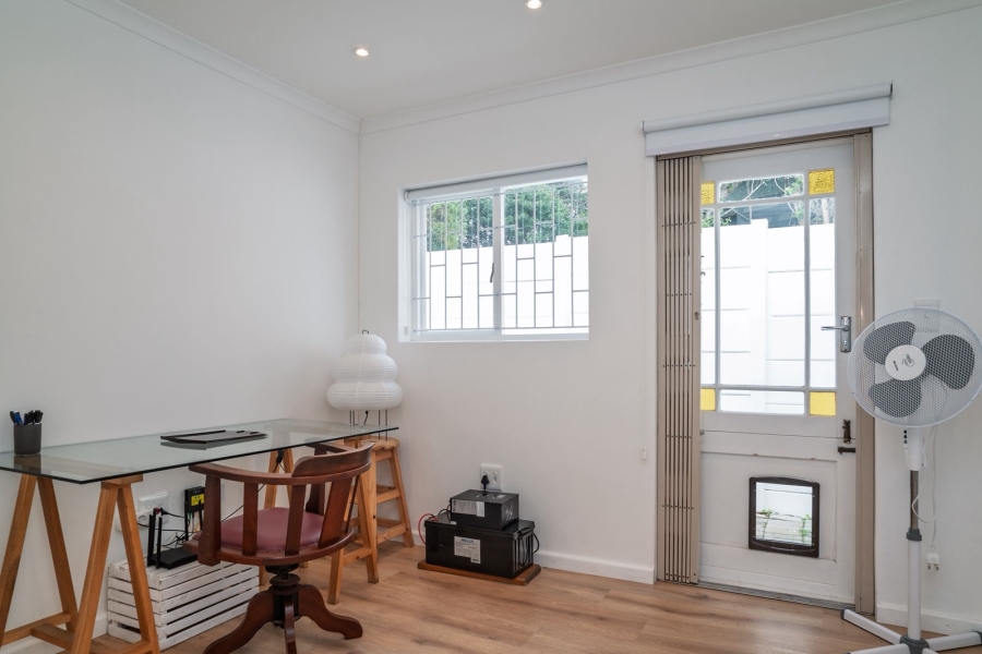 To Let 3 Bedroom Property for Rent in Milkwood Park Western Cape